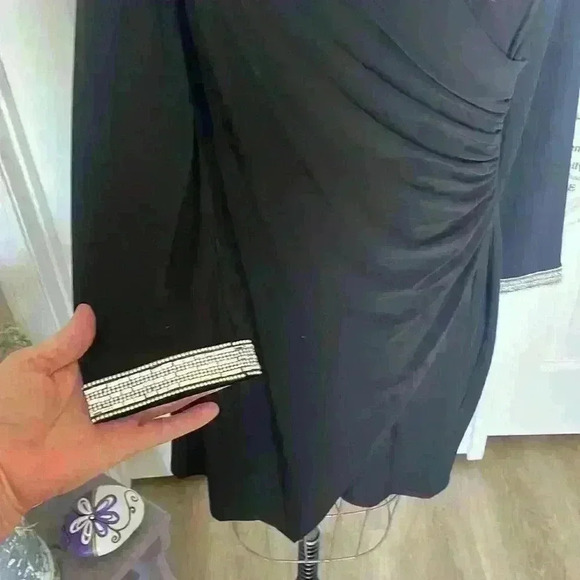 MSK Evening Black Flattering V-neckline W/Rhinestones & cuff details Size L - Picture 4 of 8